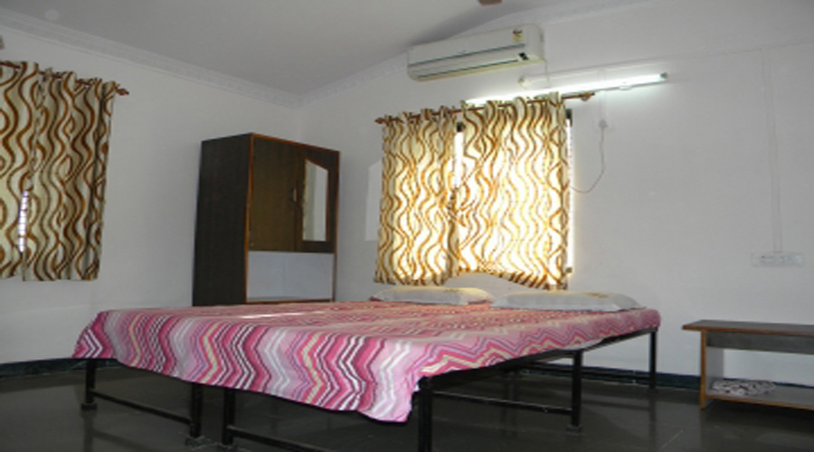 Ac Room in dapoli