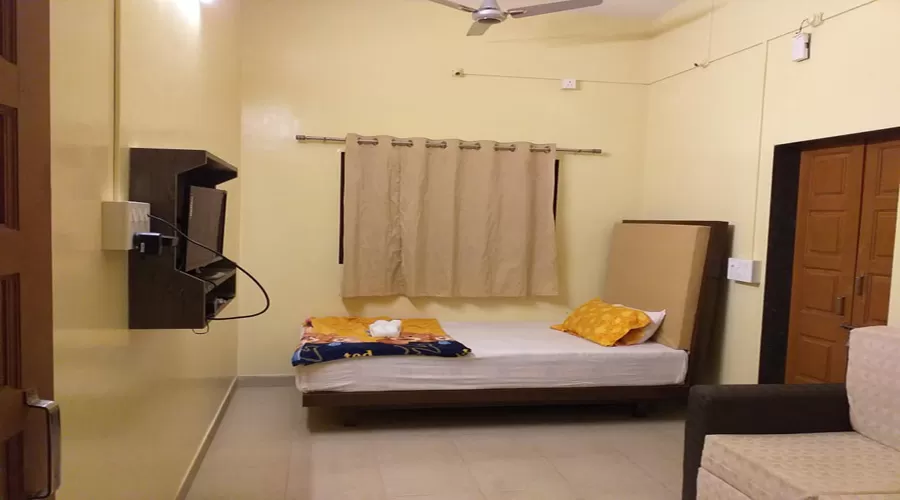 Coconut Crown Beach Resort ganpatipule