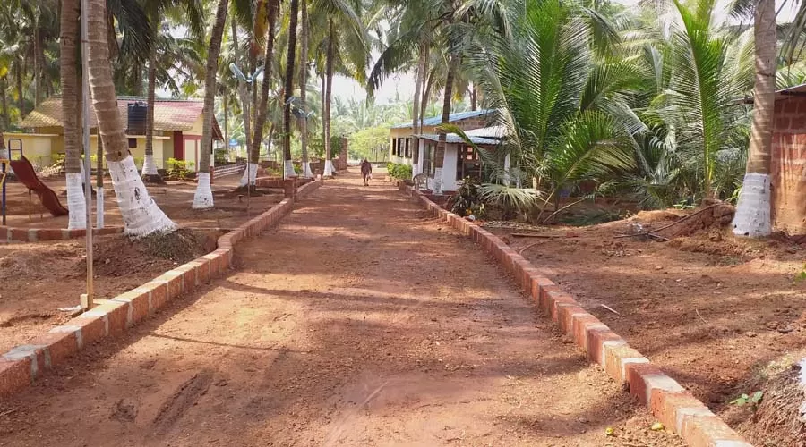 Coconut Crown Beach Resort ganpatipule