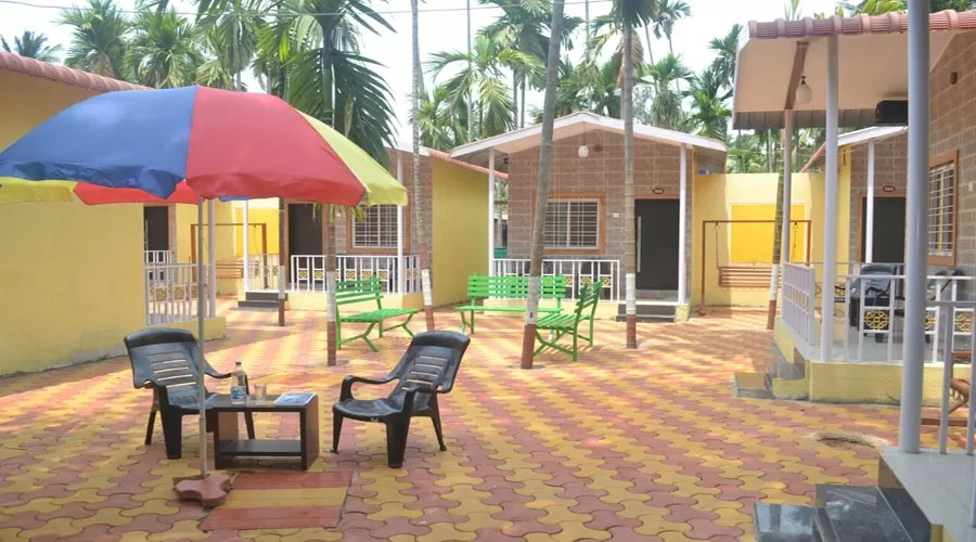 Royal Beach Resort Diveagar