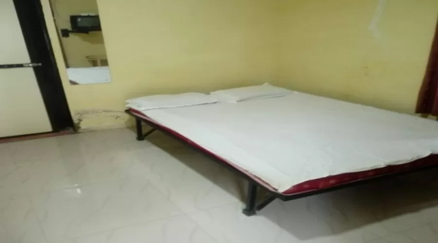 Kishor Farm House kihim