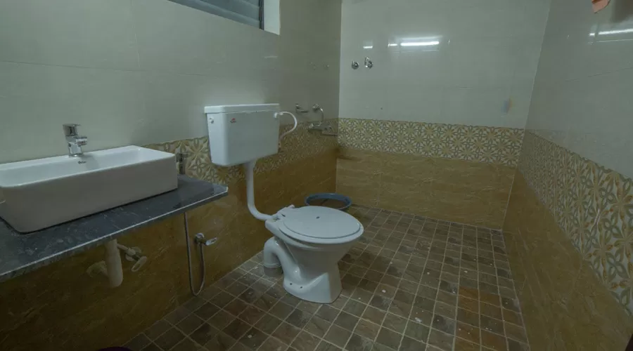 Mountain Base Resort nagaon