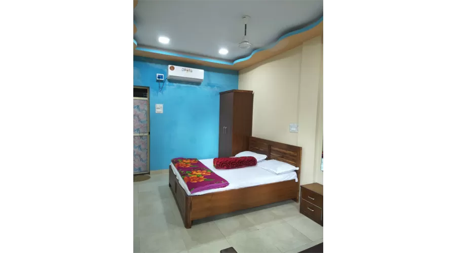 Harsh Holiday Home kihim