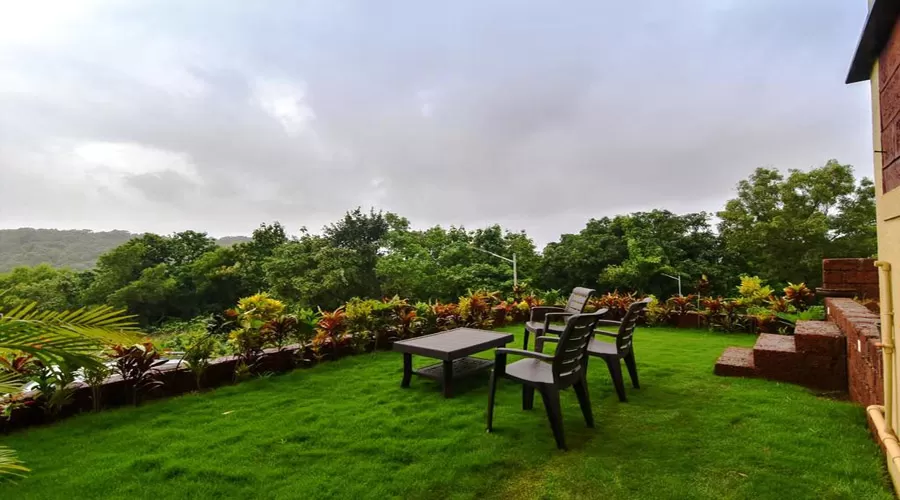 My Red Stone House diveagar