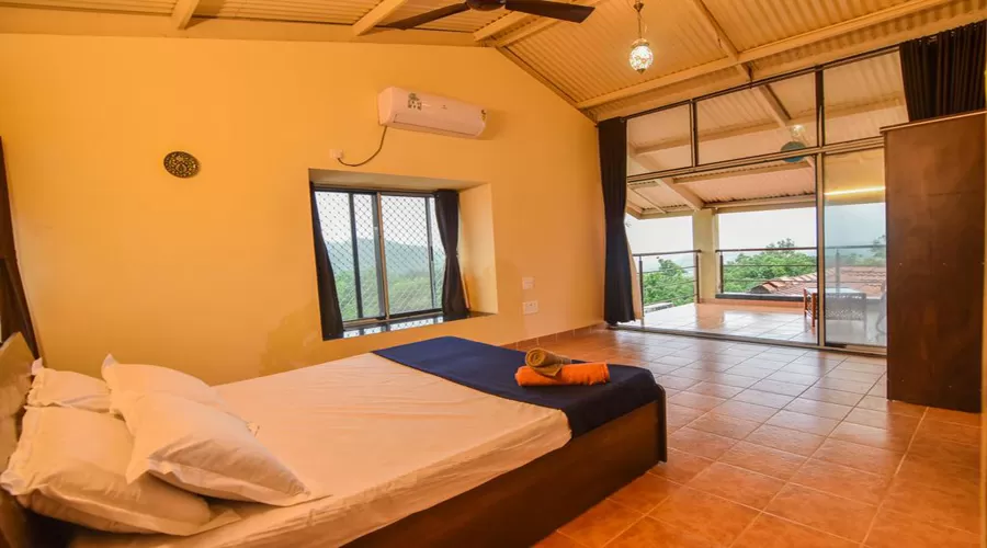 My Red Stone House diveagar