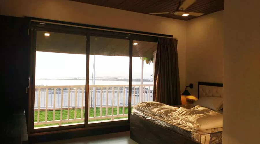 Sea View Beach Resort shrivardhan