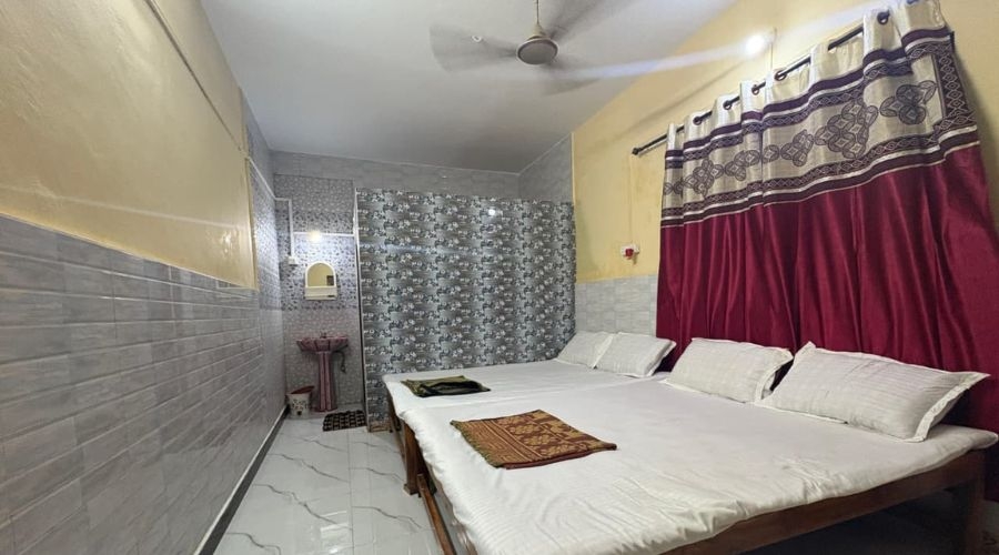 Non  Ac room in ladghar